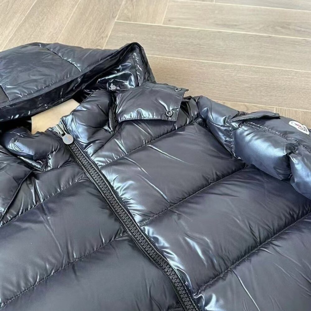 Moncler Men's Maya Down Jacket Size M - Picture 7 of 9